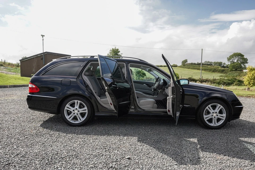 2005 Mercedes-Benz W211 E-Class - Image 15 of 30