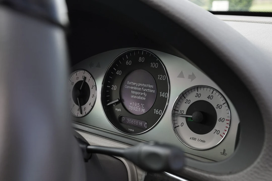 2005 Mercedes-Benz W211 E-Class - Image 25 of 30