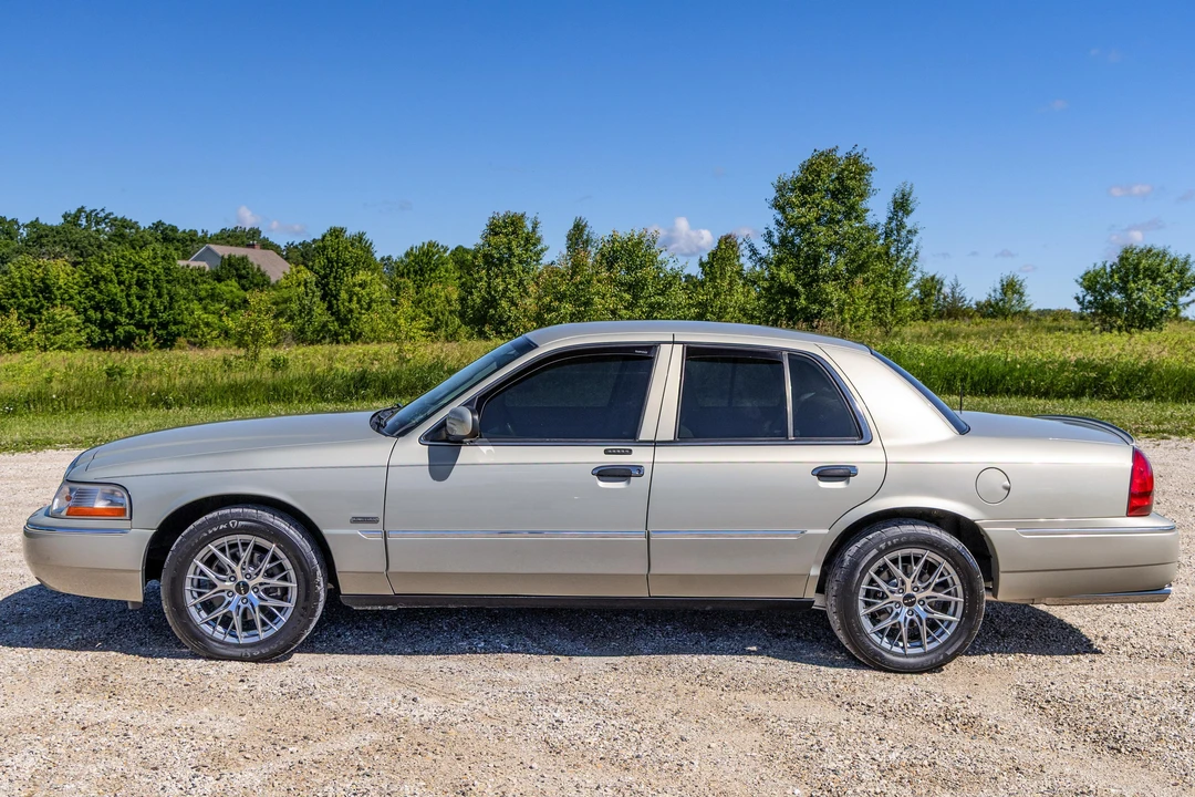 2005 Mercury Grand Marquis - Image 3 of 31