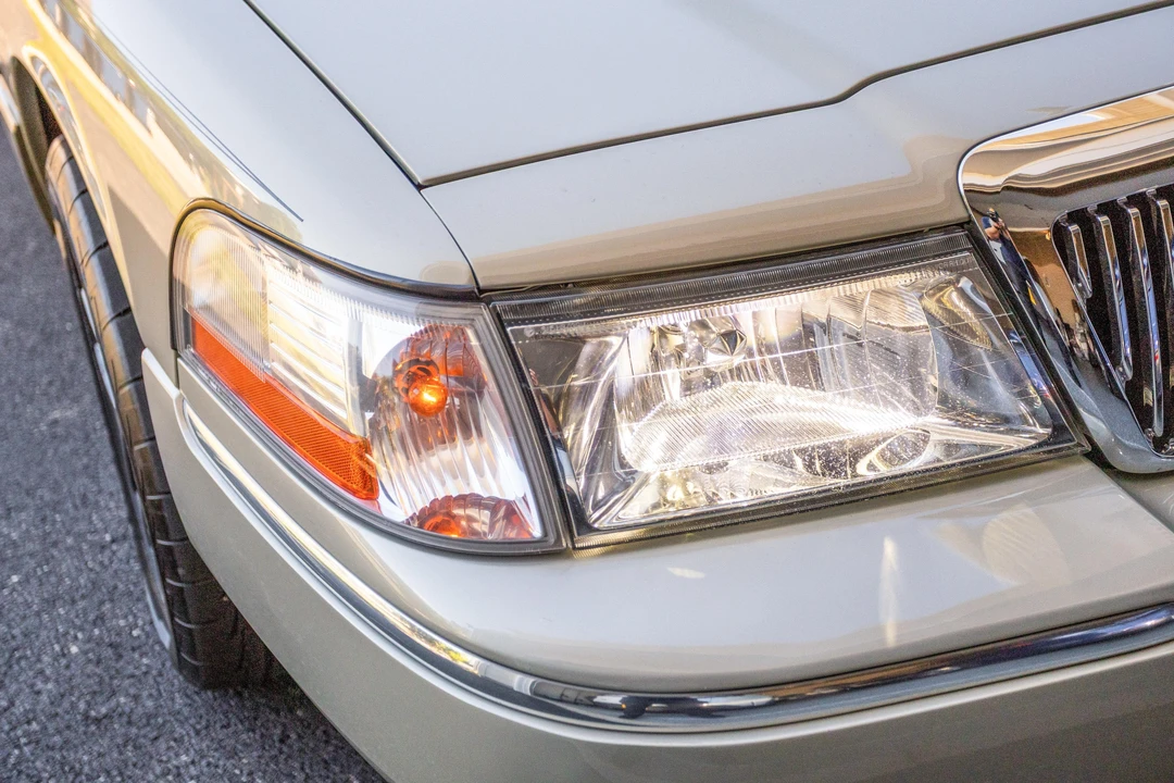 2005 Mercury Grand Marquis - Image 27 of 31