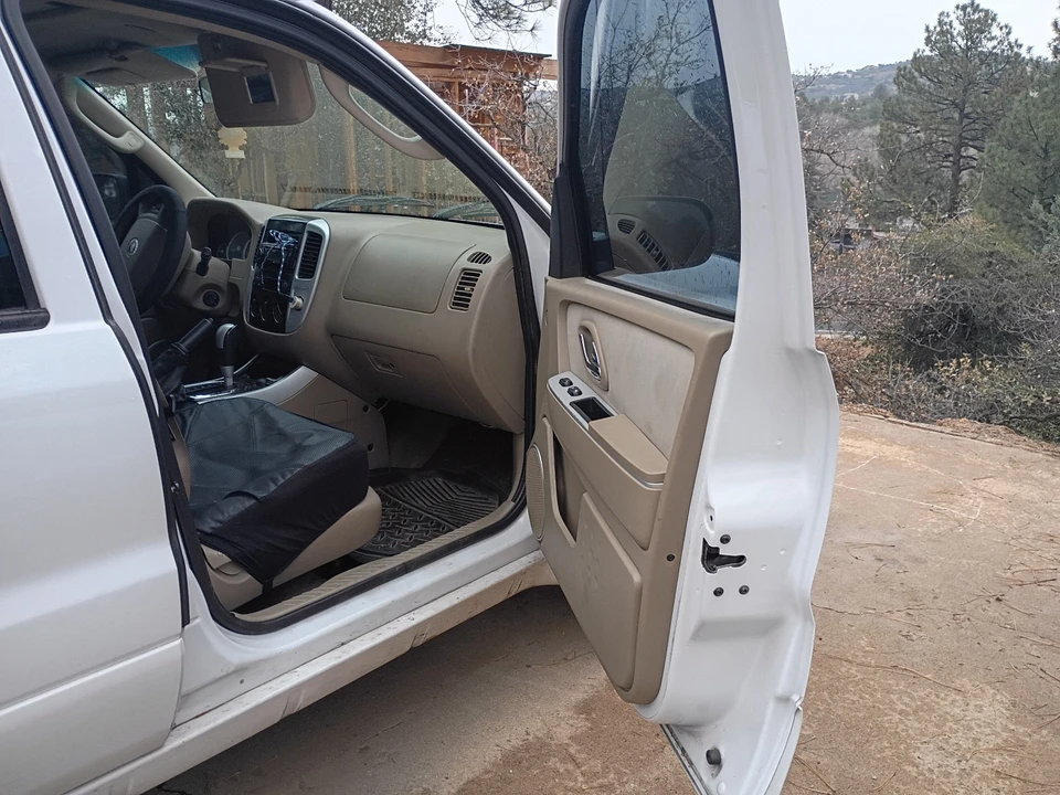 2005 Mercury Mariner - Image 6 of 7