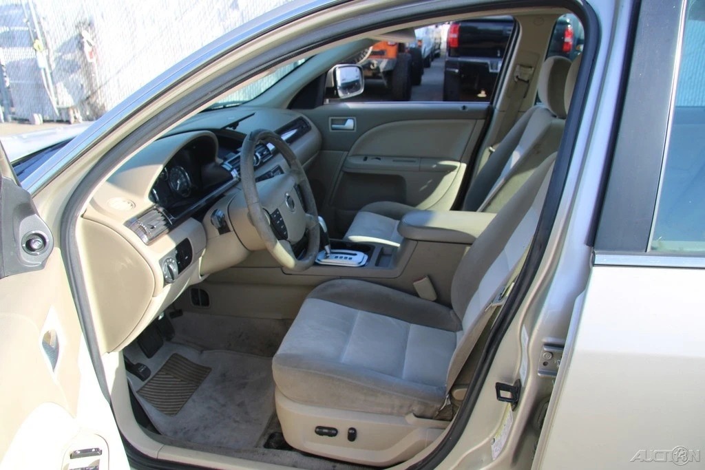 2005 Mercury - Image 14 of 21