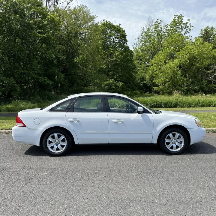 2005 Mercury Sable - Image 2 of 12