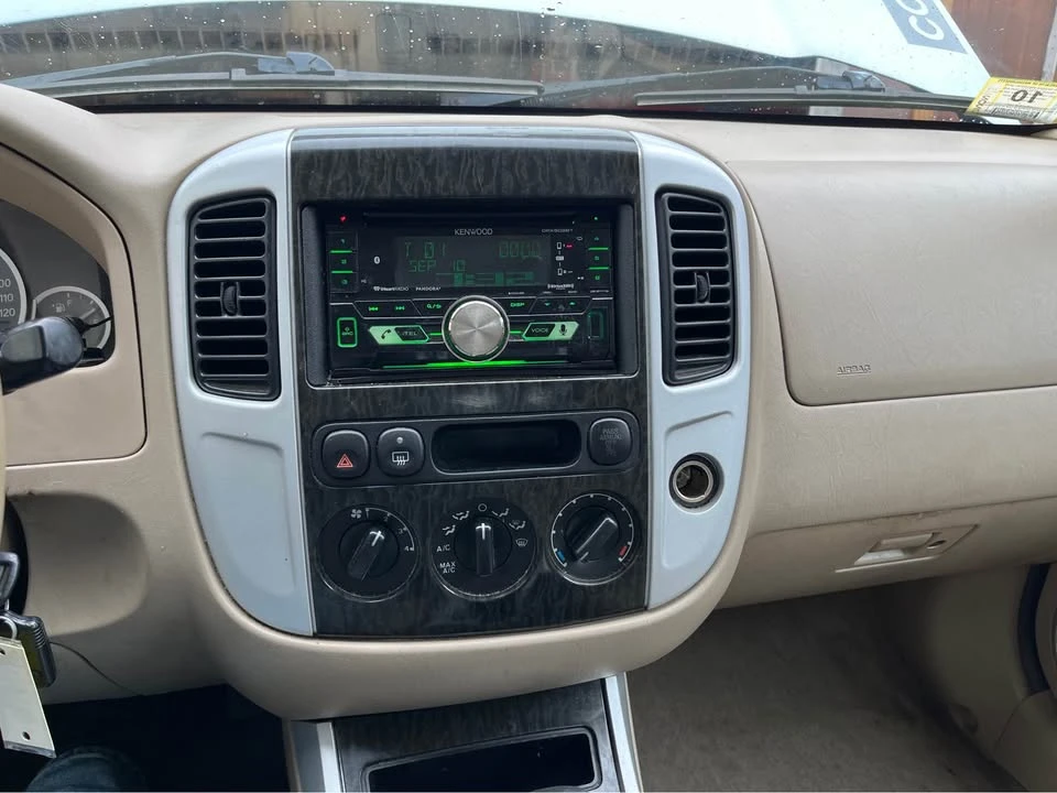 2005 Mercury Mariner - Image 9 of 19