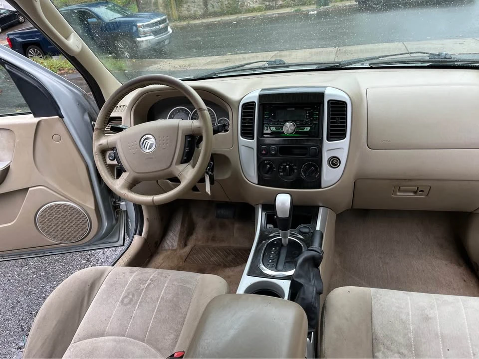 2005 Mercury Mariner - Image 8 of 19