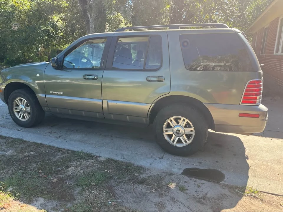 2005 Mercury - Image 7 of 7