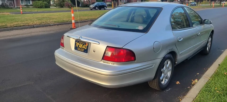 2005 Mercury Sable - Image 6 of 11
