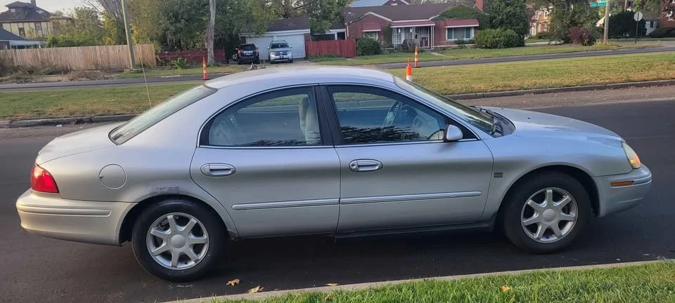 2005 Mercury Sable - Image 3 of 11