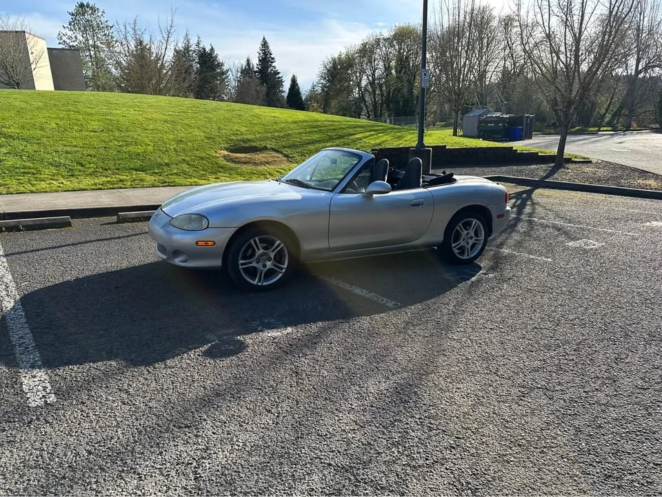 2005 Mazda NB MX-5 Miata - Image 2 of 4
