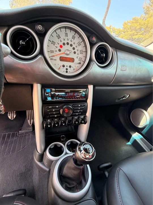 2005 Mini Mini Cooper S 1st Gen - Image 9 of 10