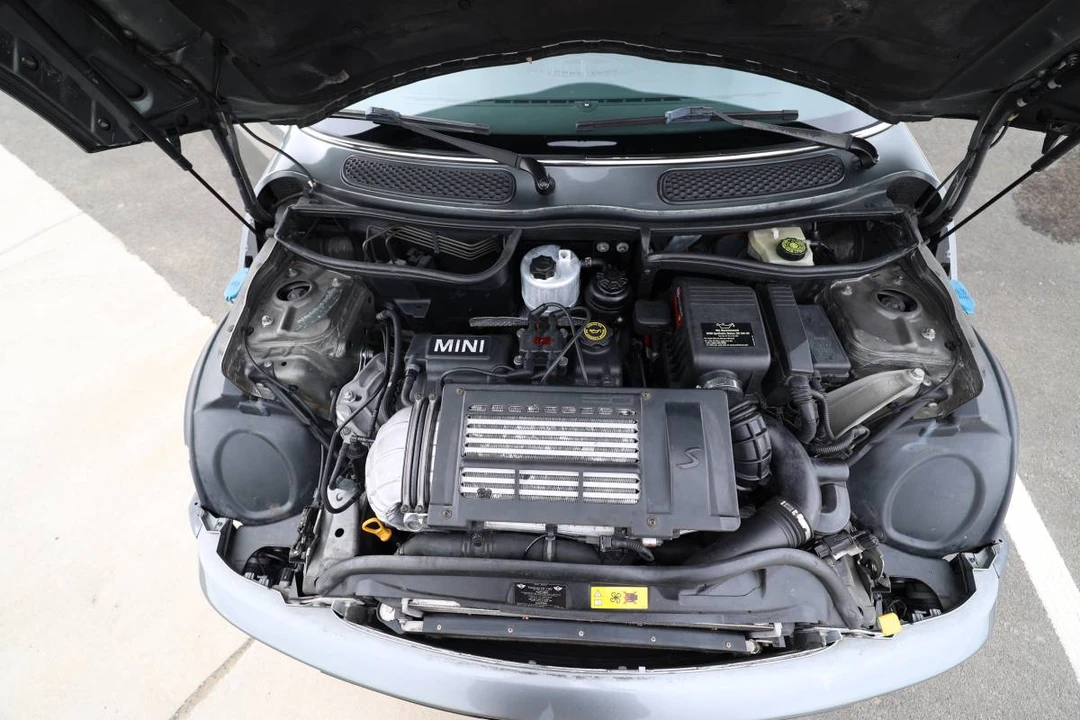 2005 Mini Mini Cooper S 1st Gen - Image 11 of 23