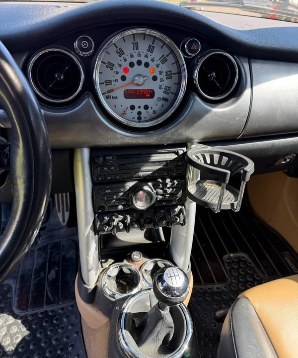 2005 Mini Mini Cooper S 1st Gen - Image 6 of 19