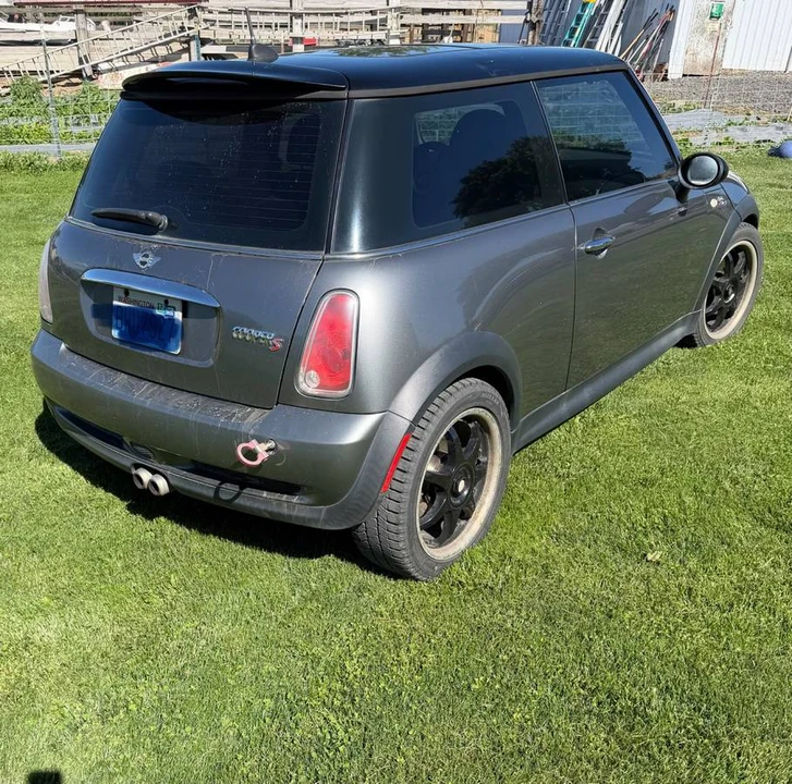2005 Mini Mini Cooper S 1st Gen - Image 18 of 19