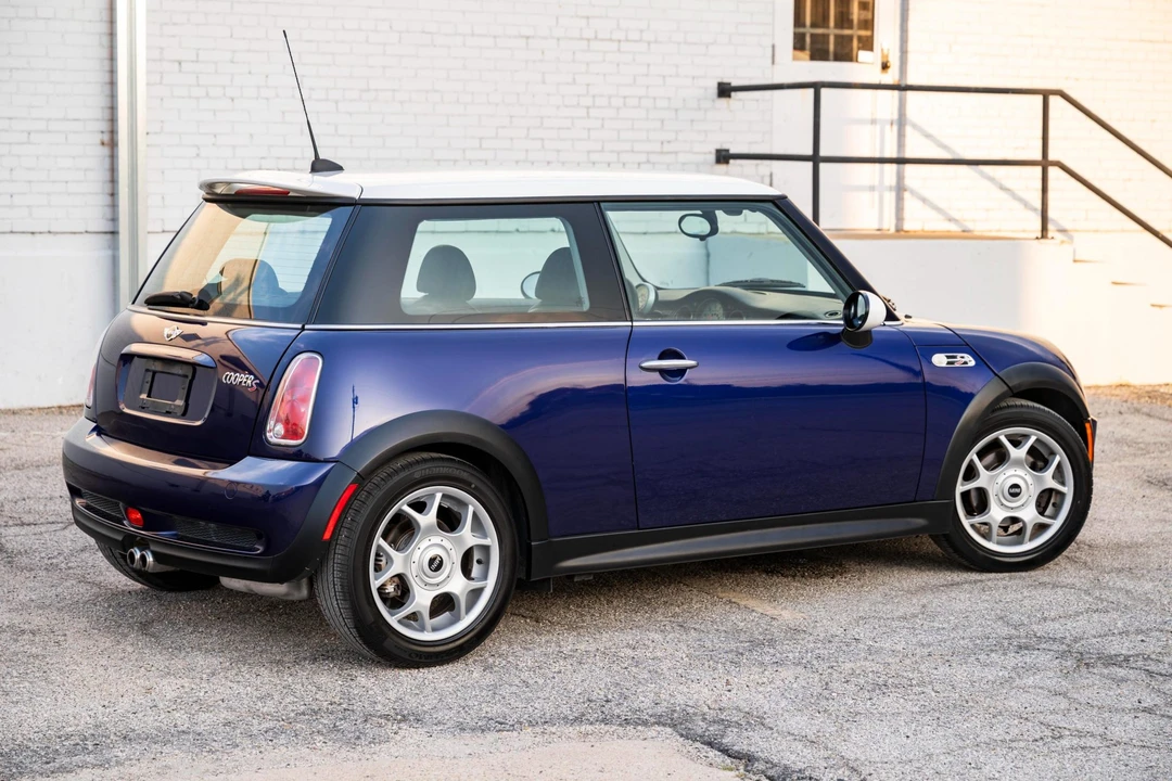 2005 Mini Mini Cooper S 1st Gen - Image 13 of 31