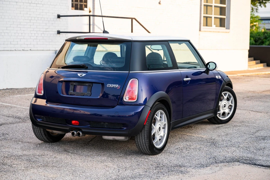 2005 Mini Mini Cooper S 1st Gen - Image 11 of 31