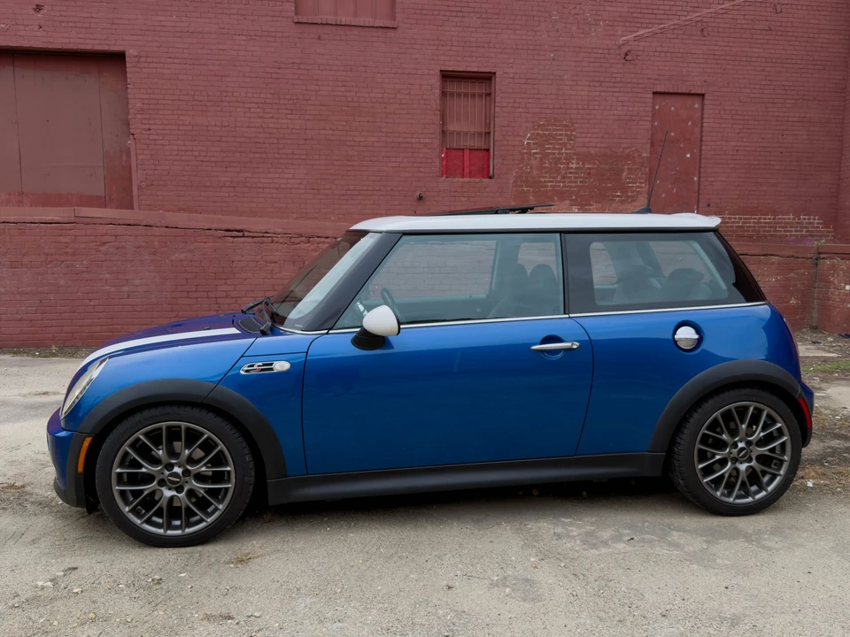 2005 Mini Mini Cooper S 1st Gen - Image 19 of 31