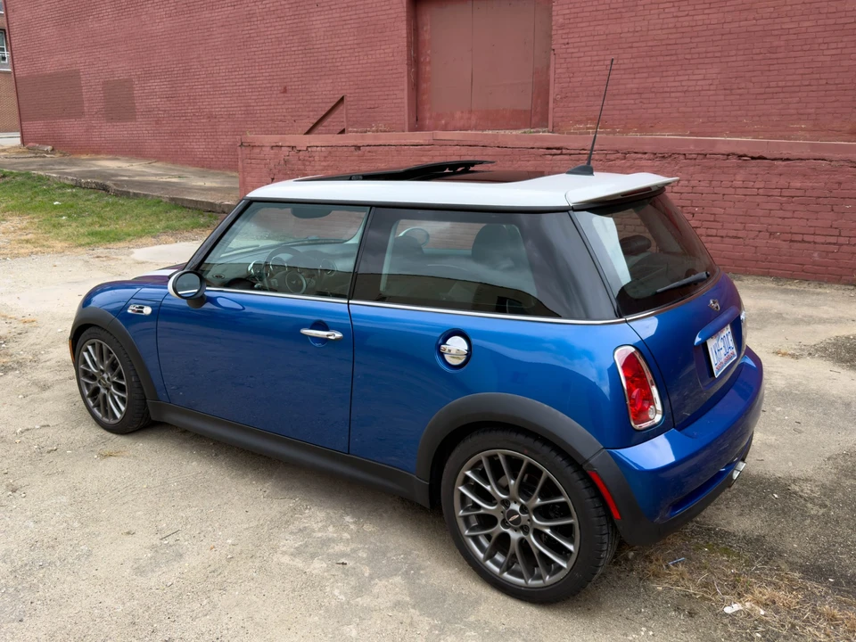 2005 Mini Mini Cooper S 1st Gen - Image 26 of 31