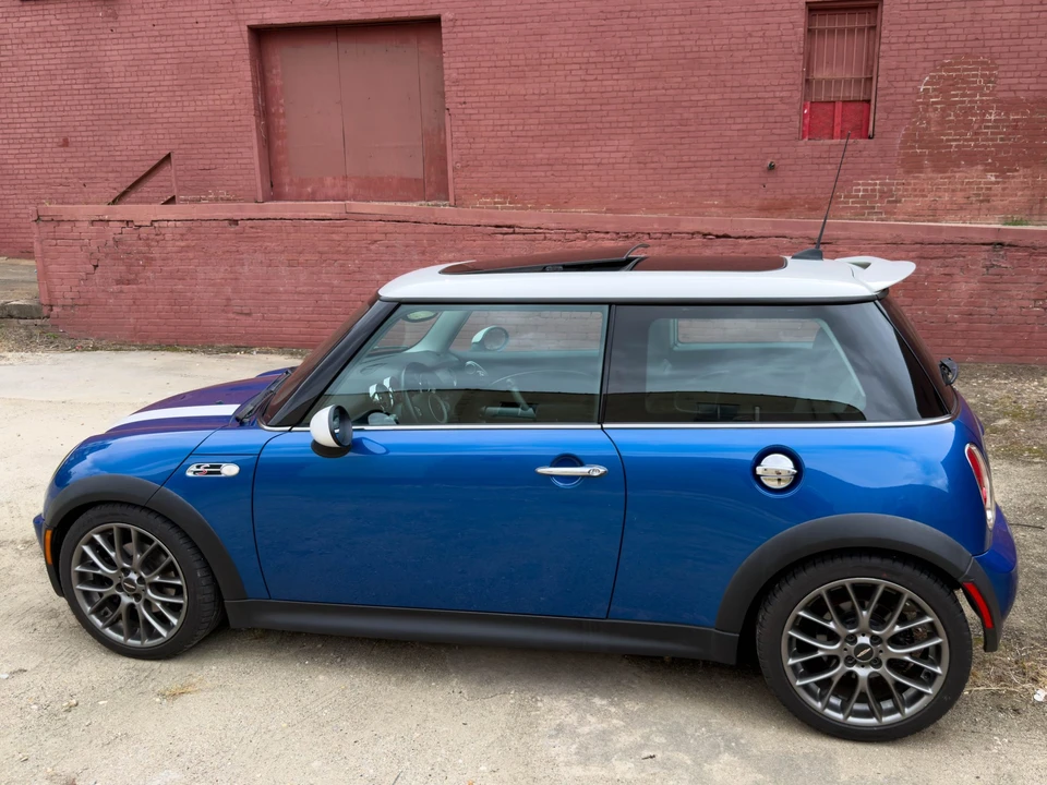 2005 Mini Mini Cooper S 1st Gen - Image 24 of 31