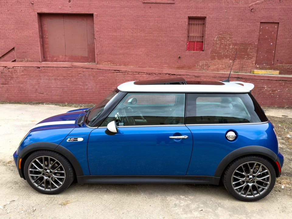 2005 Mini Mini Cooper S 1st Gen - Image 21 of 31