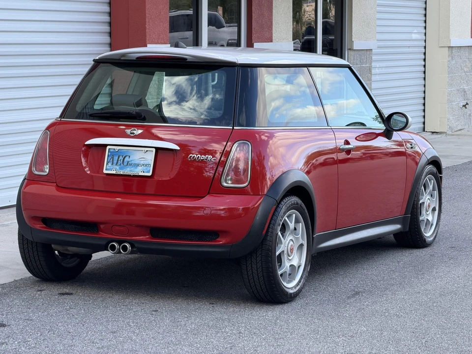 2005 Mini Mini Cooper S 1st Gen - Image 11 of 31