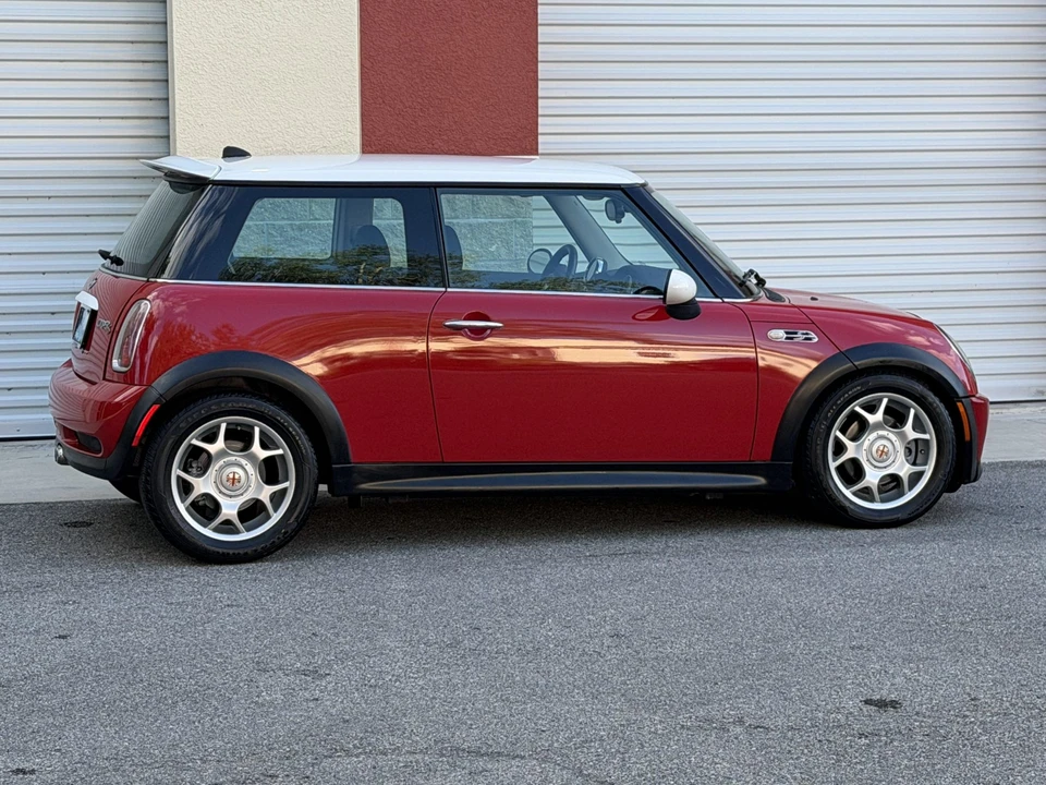 2005 Mini Mini Cooper S 1st Gen - Image 13 of 31