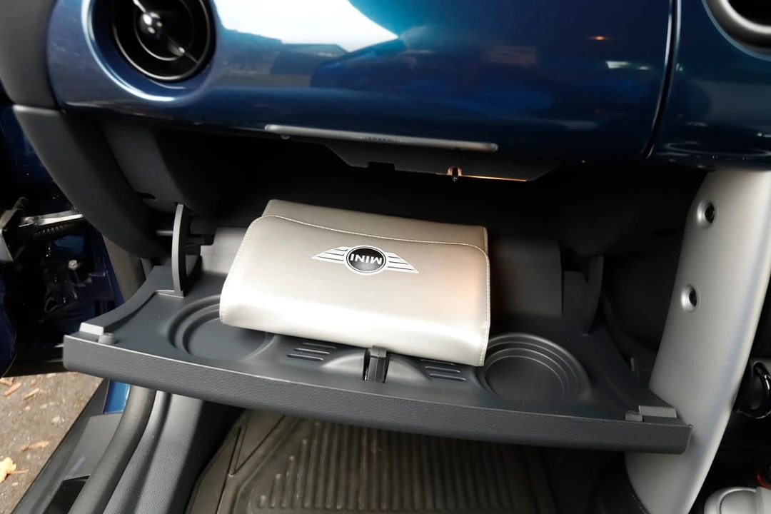 2005 Mini Mini Cooper S 1st Gen - Image 14 of 30