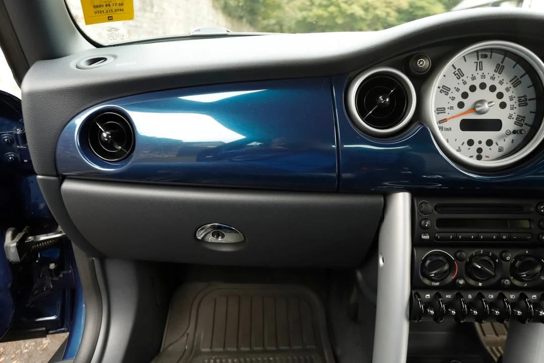 2005 Mini Mini Cooper S 1st Gen - Image 16 of 30