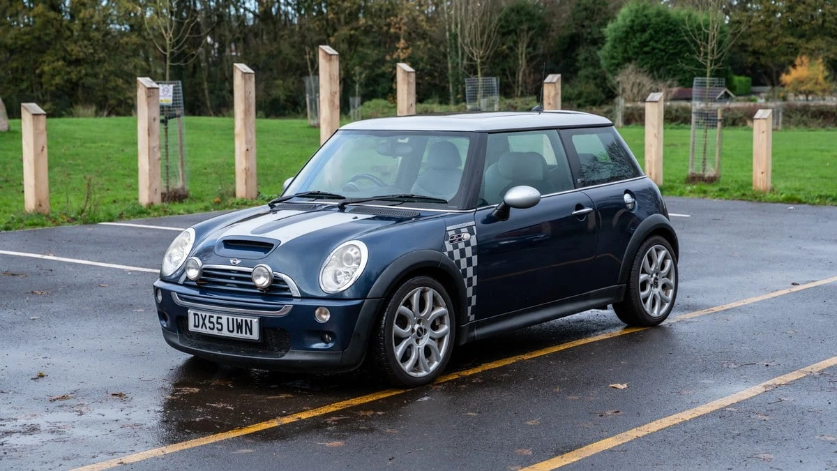 2005 Mini Mini Cooper S 1st Gen - Image 10 of 30