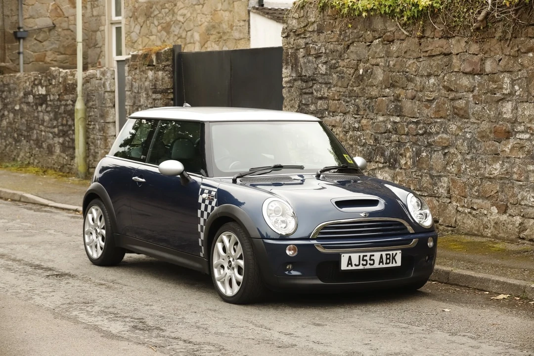 2005 Mini Mini Cooper S 1st Gen - Image 13 of 30