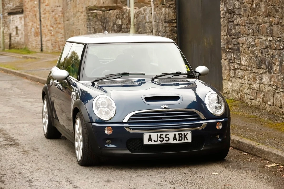 2005 Mini Mini Cooper S 1st Gen - Image 21 of 30
