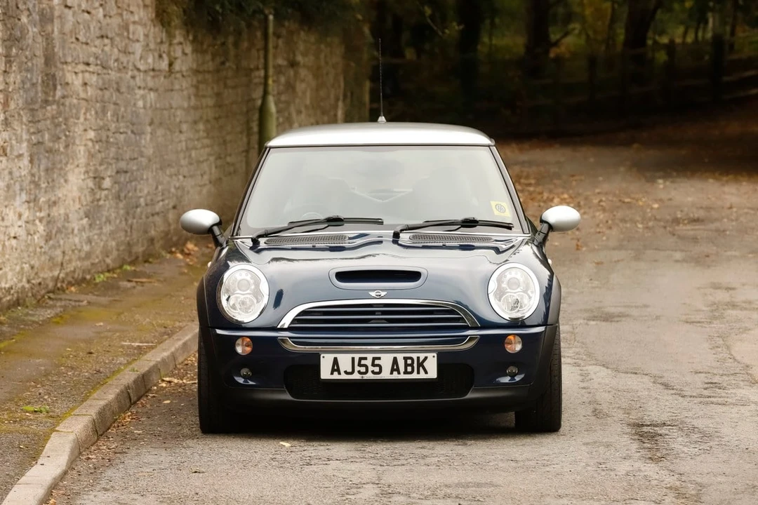 2005 Mini Mini Cooper S 1st Gen - Image 11 of 30