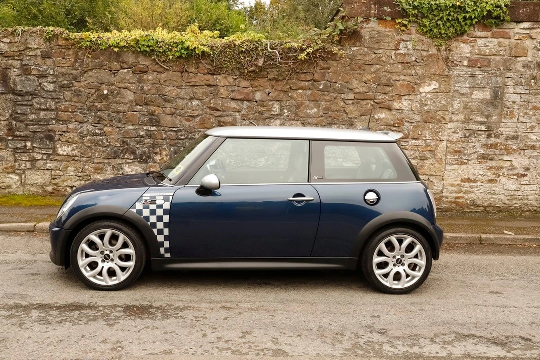 2005 Mini Mini Cooper S 1st Gen - Image 25 of 30
