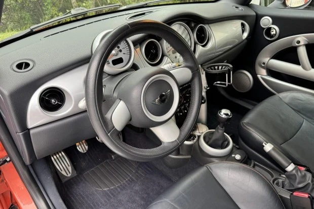 2005 Mini Mini Cooper S 1st Gen - Image 5 of 7