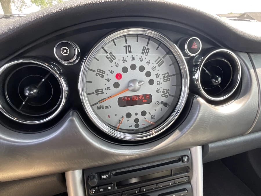 2005 Mini Mini Cooper S 1st Gen - Image 11 of 16
