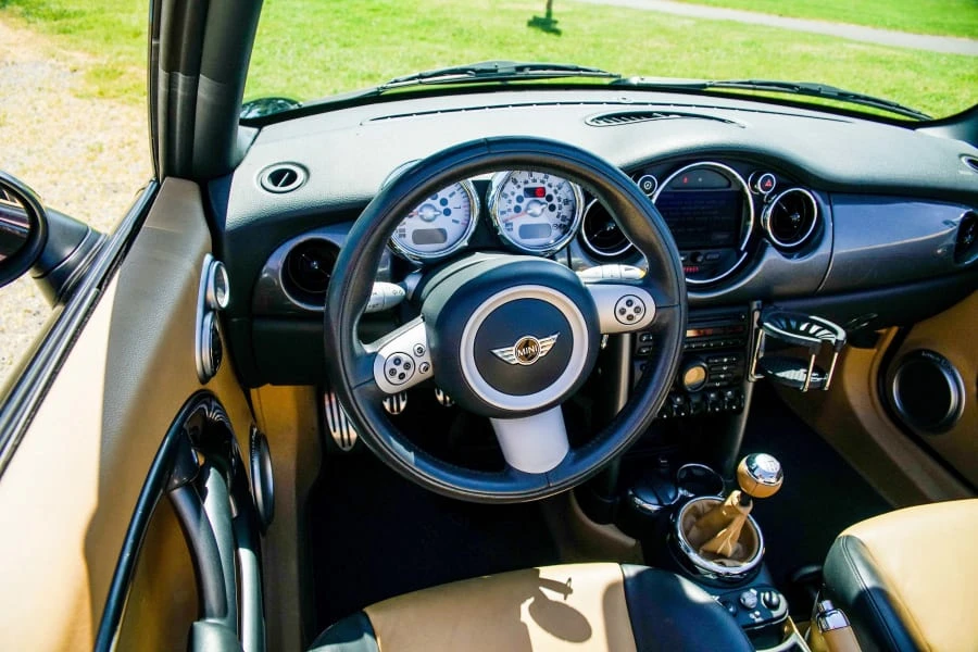 2005 Mini Mini Cooper S 1st Gen - Image 4 of 8