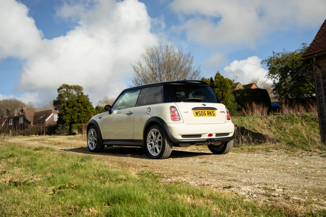 2005 Mini Mini Cooper S 1st Gen - Image 7 of 31