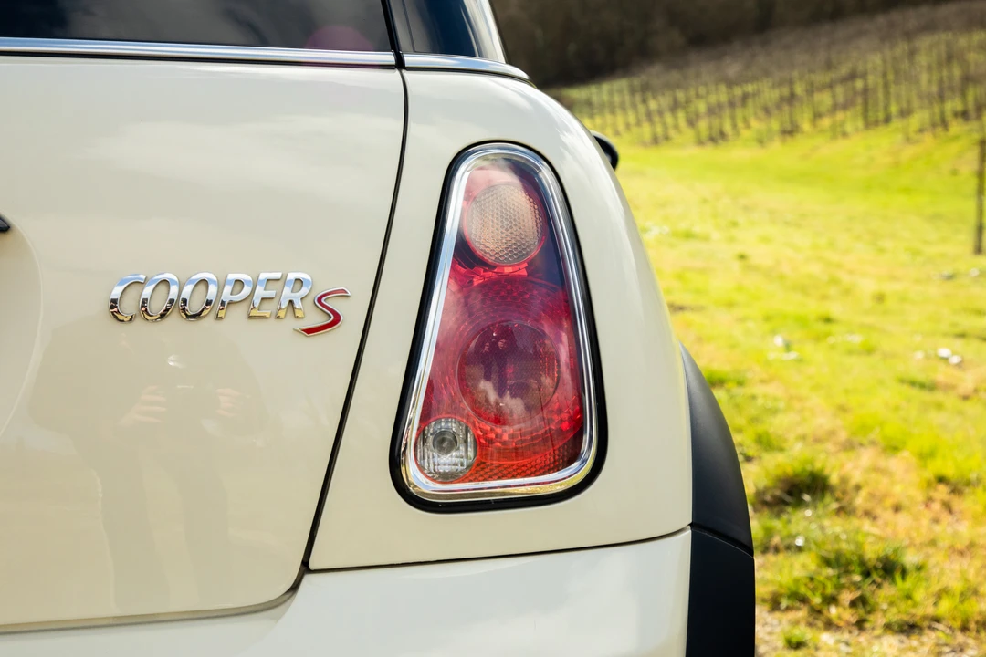 2005 Mini Mini Cooper S 1st Gen - Image 22 of 31