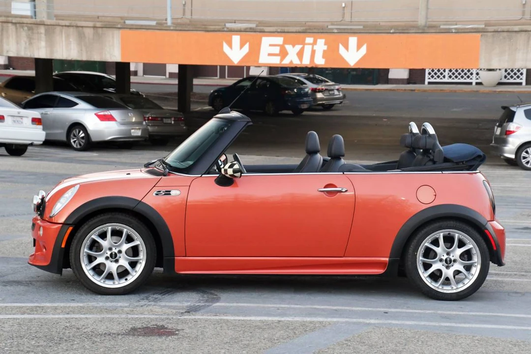2005 Mini Mini Cooper S 1st Gen - Image 5 of 22