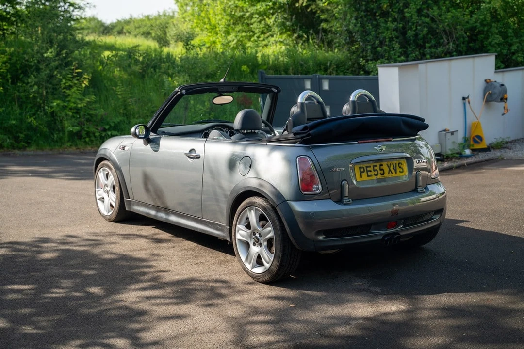 2005 Mini Mini Cooper S 1st Gen - Image 7 of 30
