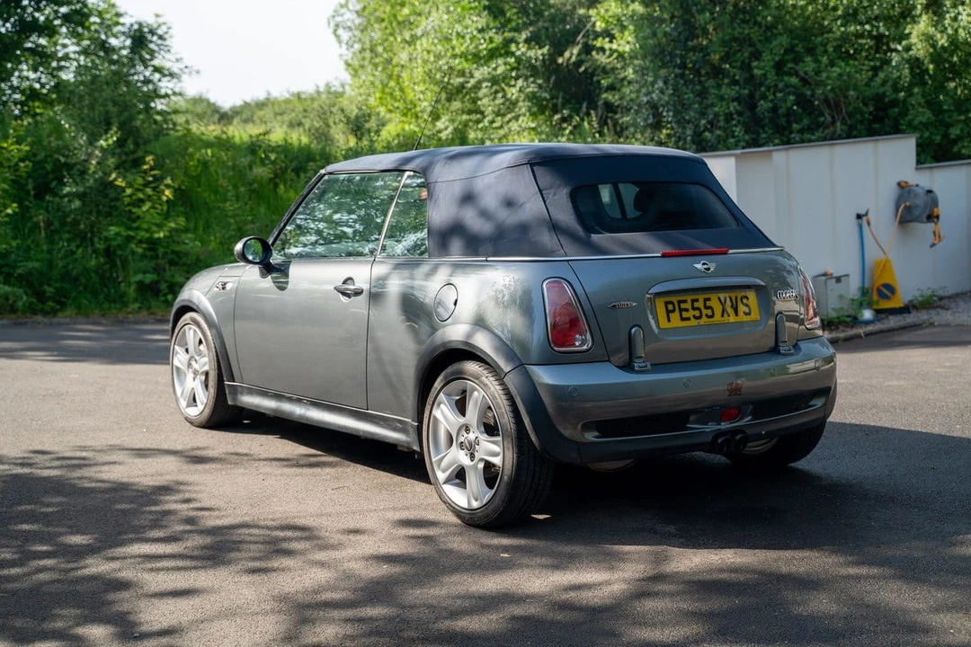 2005 Mini Mini Cooper S 1st Gen - Image 11 of 30