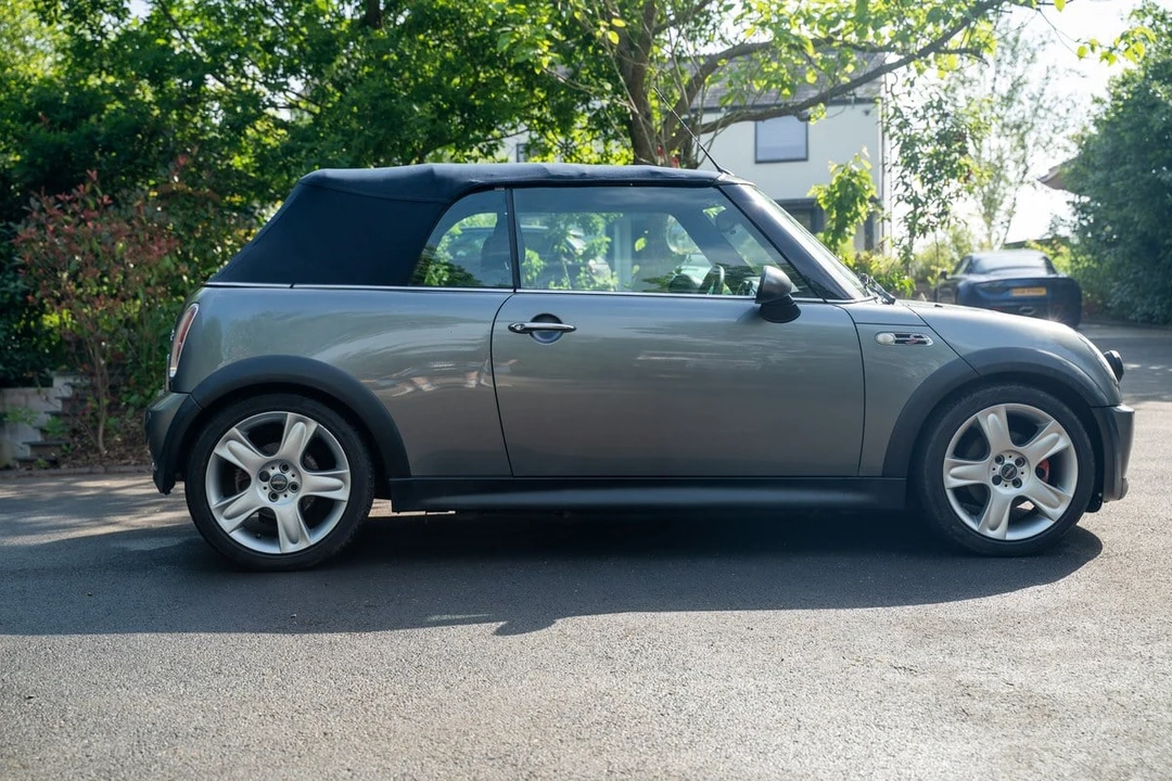2005 Mini Mini Cooper S 1st Gen - Image 14 of 30