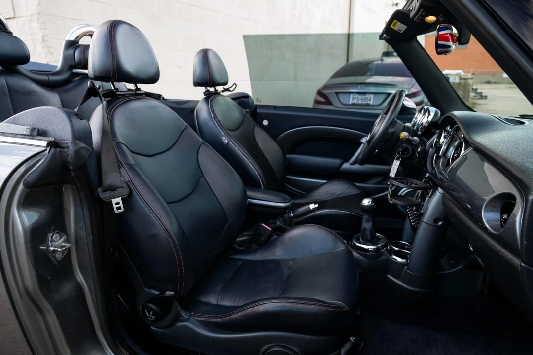 2005 Mini Mini Cooper S 1st Gen - Image 4 of 7