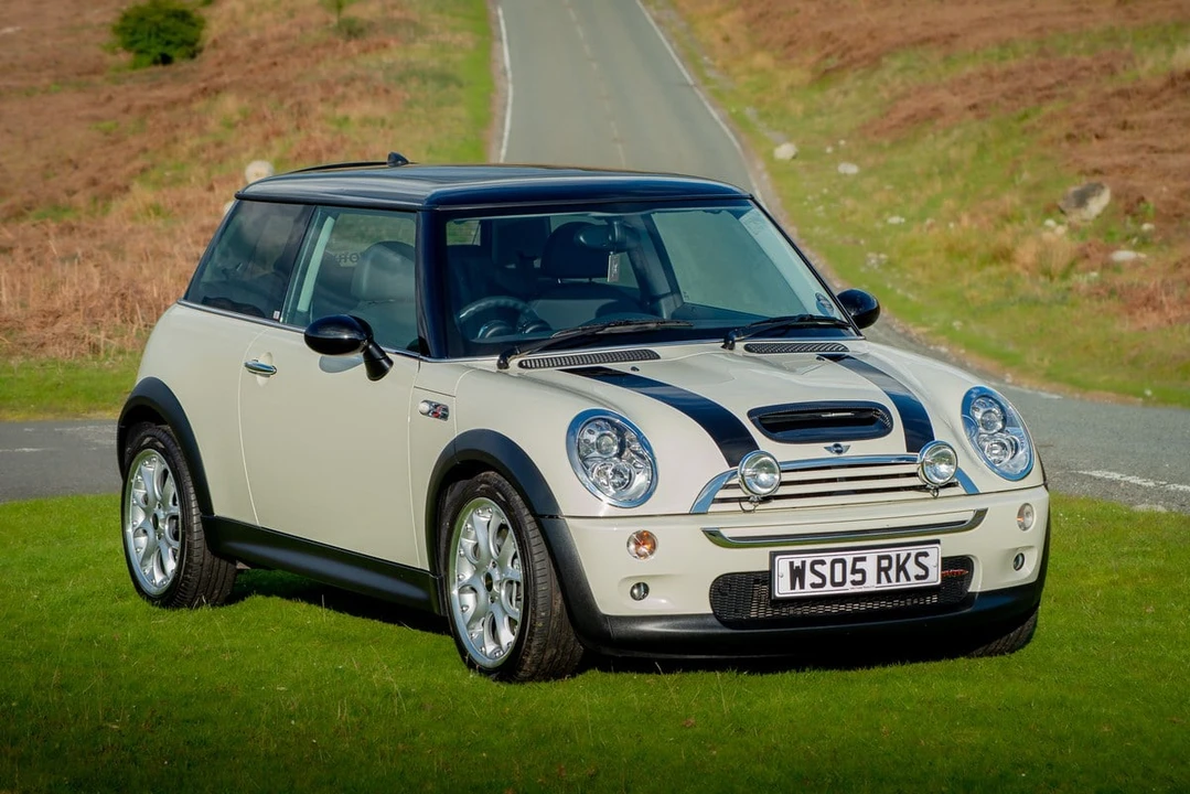 2005 Mini Mini Cooper S 1st Gen - Image 2 of 30