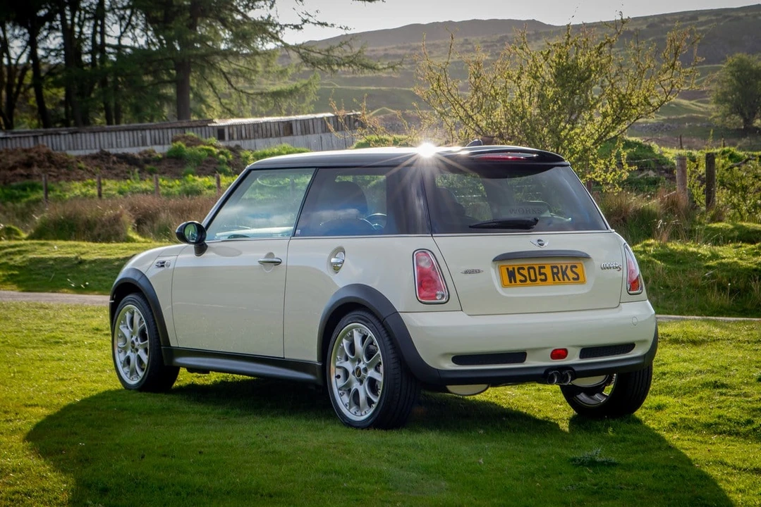 2005 Mini Mini Cooper S 1st Gen - Image 9 of 30