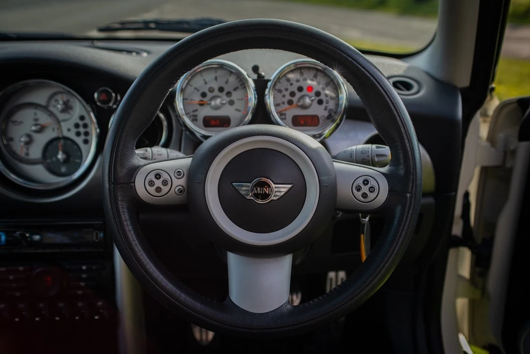 2005 Mini Mini Cooper S 1st Gen - Image 25 of 30