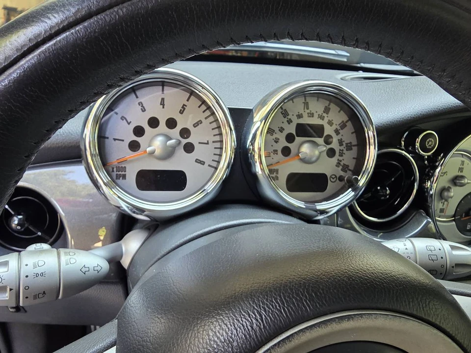 2005 Mini Mini Cooper S 1st Gen - Image 12 of 24