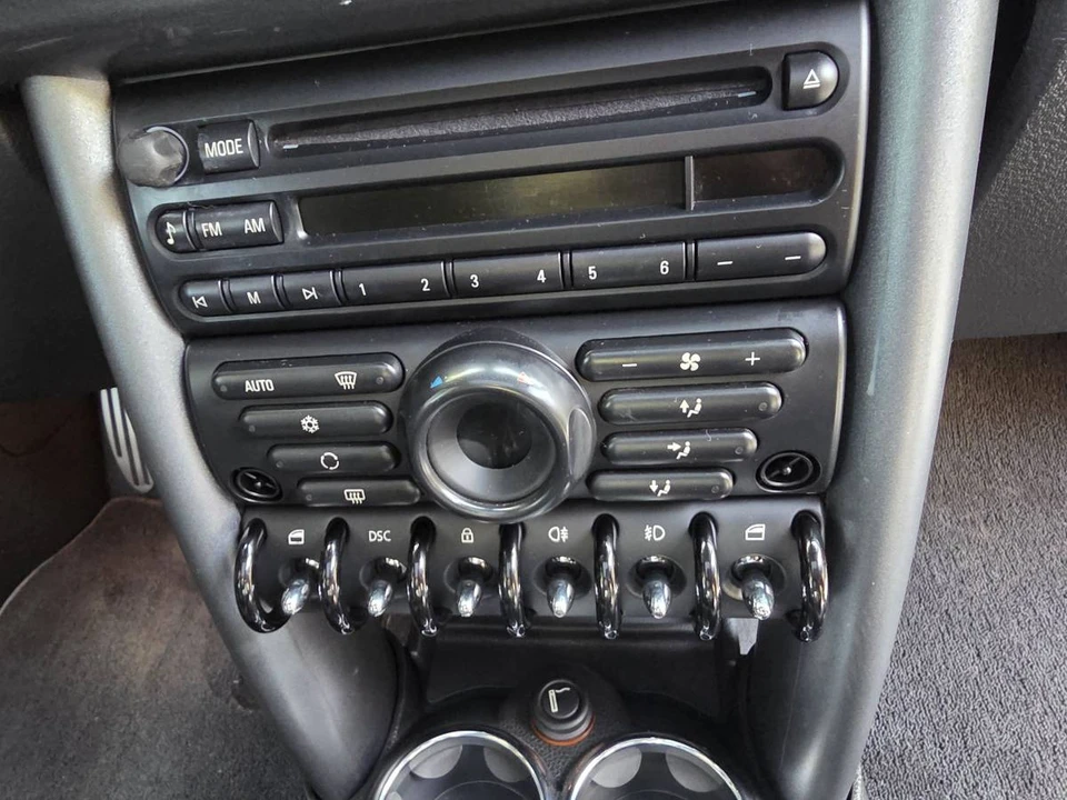 2005 Mini Mini Cooper S 1st Gen - Image 17 of 24