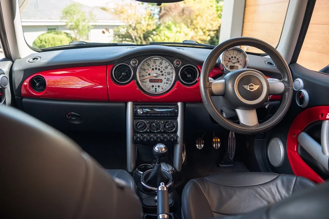 2005 Mini Mini Cooper S 1st Gen - Image 7 of 30
