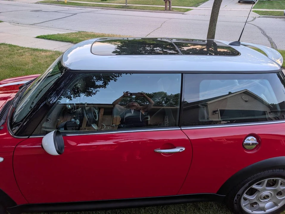 2005 Mini Mini Cooper S 1st Gen - Image 16 of 19