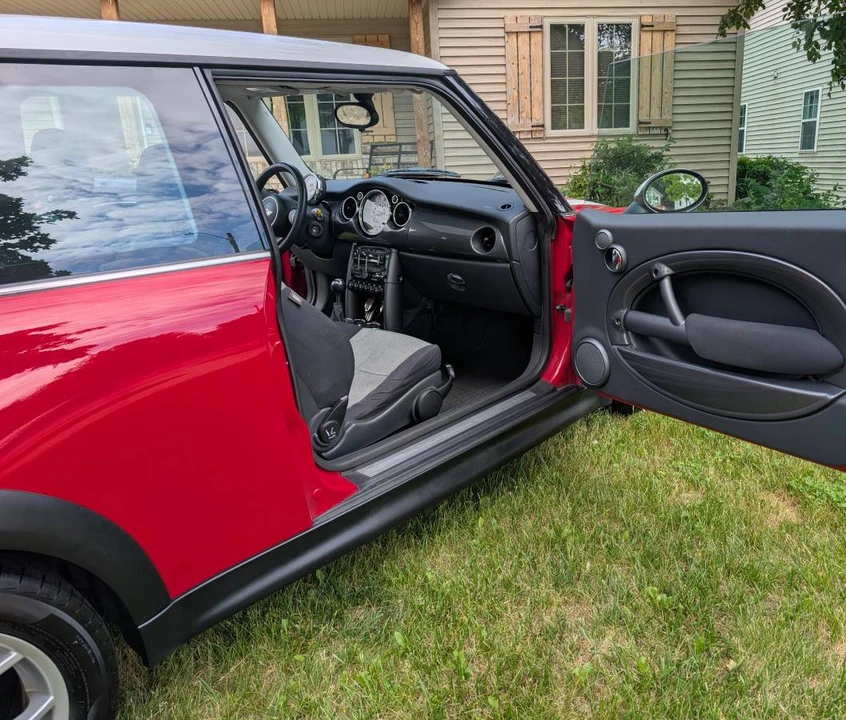 2005 Mini Mini Cooper S 1st Gen - Image 15 of 19